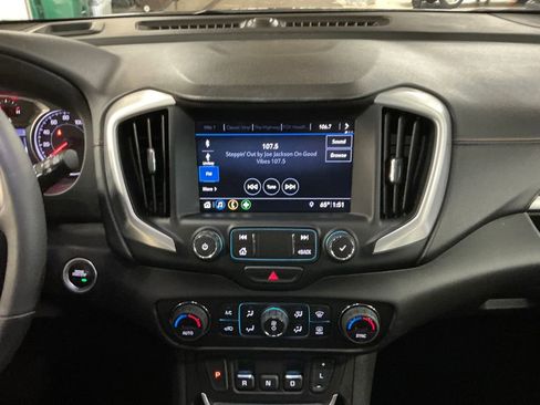 Used 2020 GMC Terrain SLT w/ Preferred Package AWD/4WD image 19