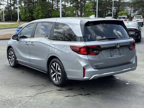 Used 2026 Honda Odyssey EX-L image 12