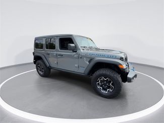 Used 2022 Jeep Wrangler Unlimited Rubicon 4xe w/ Cold Weather Group video 2