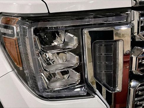 Certified 2023 GMC Sierra 3500 Denali w/ Denali Ultimate Package image 4