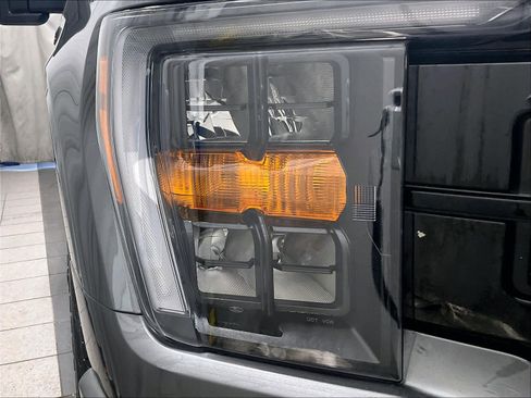 Used 2022 Ford F150 XLT w/ XLT Black Appearance Package image 33