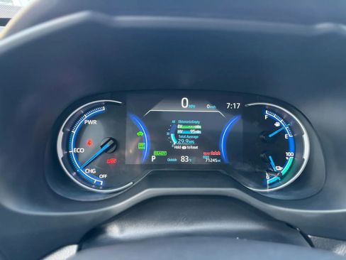 Used 2021 Toyota RAV4 SE w/ Weather & Moonroof Package image 14