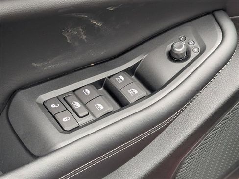 New 2026 Jeep Grand Cherokee Laredo image 10