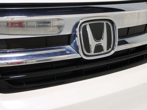 Used 2022 Honda Pilot Elite image 24