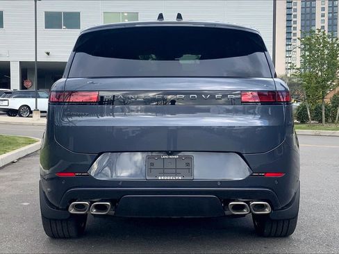 New 2026 Land Rover Range Rover Sport Dynamic SE AWD/4WD image 4