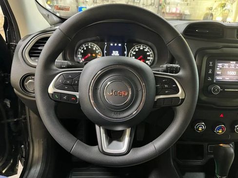 Used 2020 Jeep Renegade Sport w/ Sport Appearance Group FWD image 19