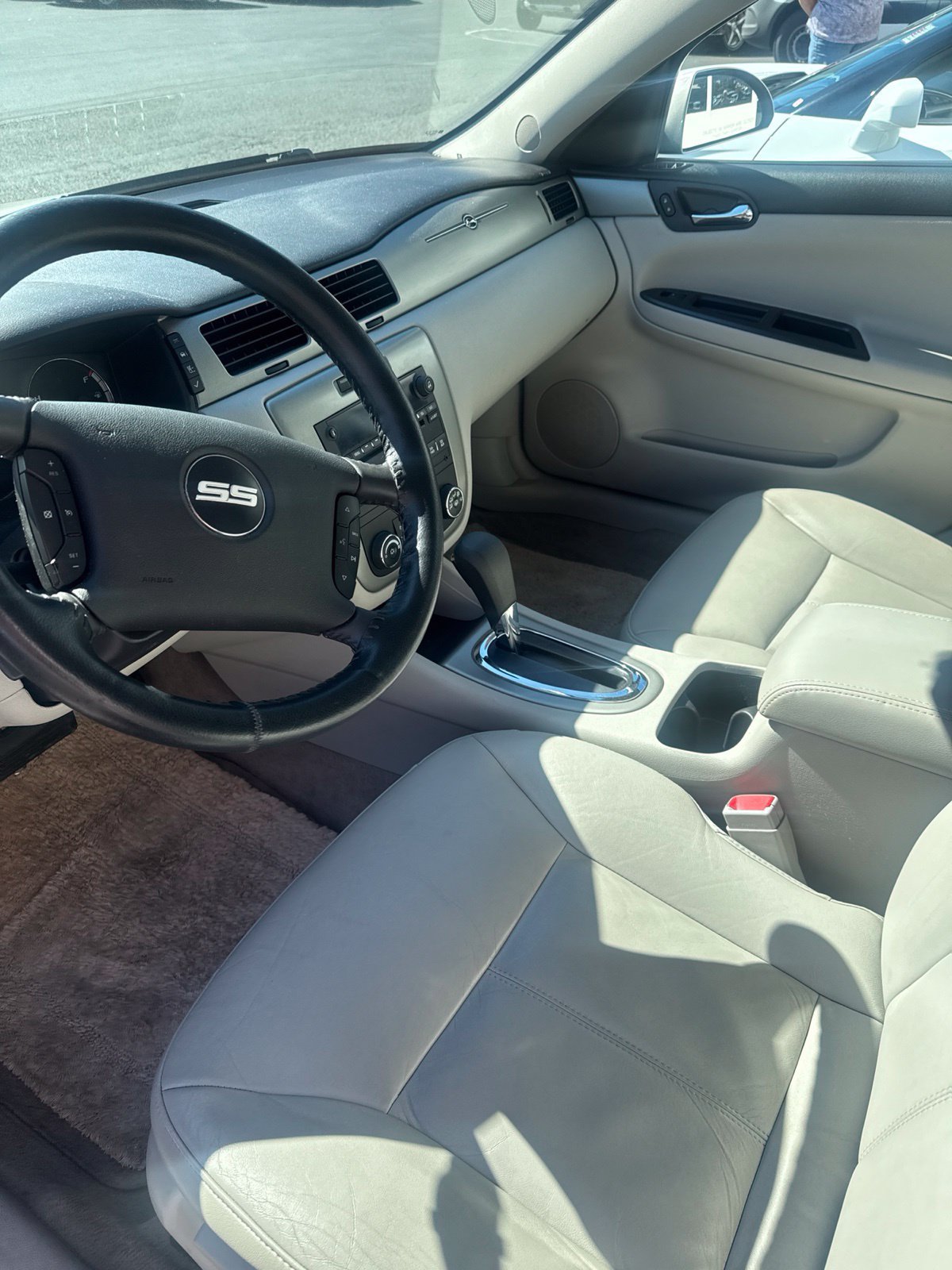 Used 2008 Chevrolet Impala SS w/ Convenience Package FWD image 2