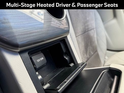 Used 2013 Toyota Camry XLE image 20