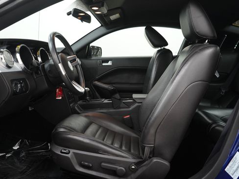 Used 2005 Ford Mustang GT Premium RWD image 15