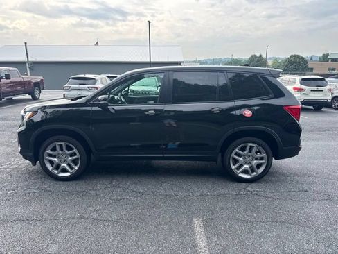 Used 2024 Honda Passport EX-L image 2