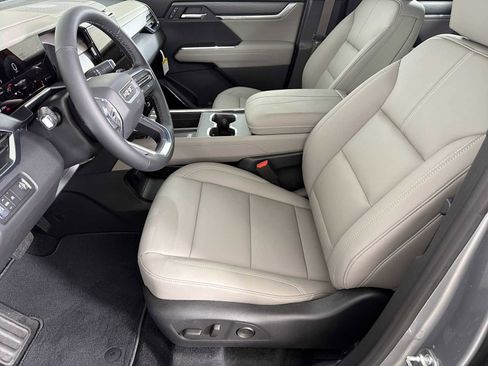 New 2026 GMC Acadia Elevation w/ Black Edition image 13