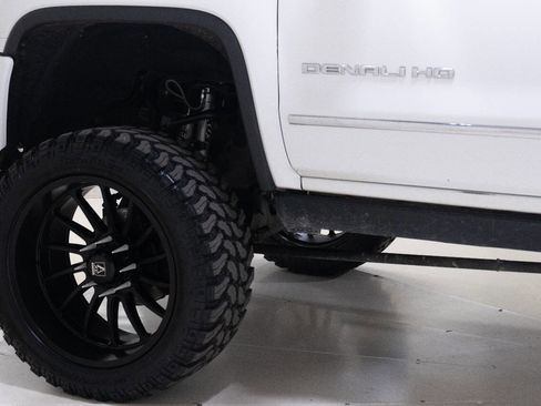 Used 2016 GMC Sierra 2500 Denali w/ Duramax Plus Package image 20