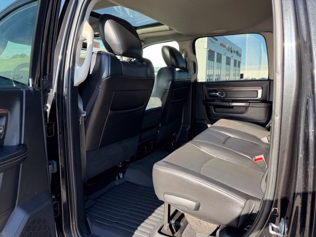Used 2017 RAM 2500 Laramie w/ Convenience Group AWD/4WD image 12