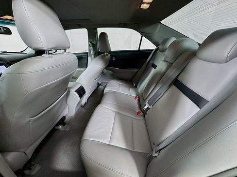 Used 2014 Toyota Camry XLE image 30