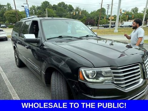 Used 2016 Lincoln Navigator L Select AWD/4WD image 5
