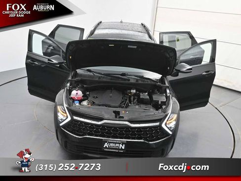 Used 2025 Kia Sportage X-Line w/ Premium Package AWD/4WD image 33