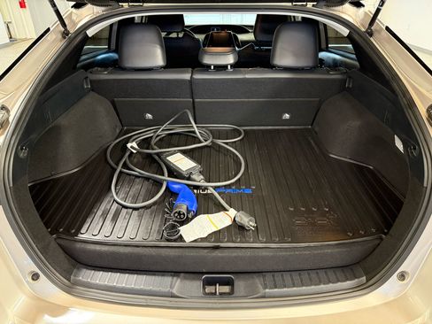 Used 2021 Toyota Prius Prime Limited image 26