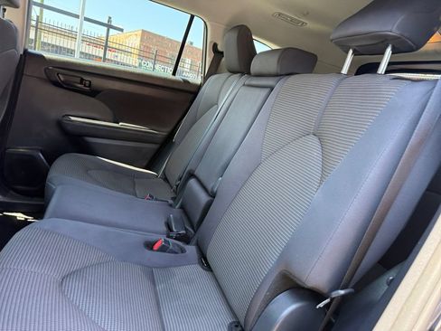 Certified 2025 Toyota Highlander LE AWD/4WD image 29