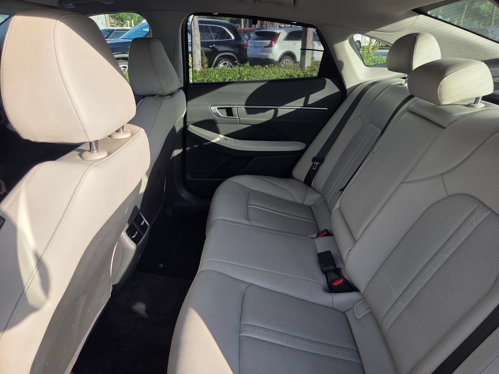 Used 2022 Hyundai Sonata Limited FWD image 23