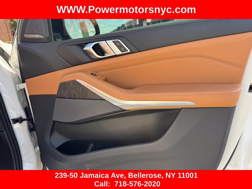 Used 2024 BMW X5 xDrive40i w/ M Sport Package AWD/4WD image 17