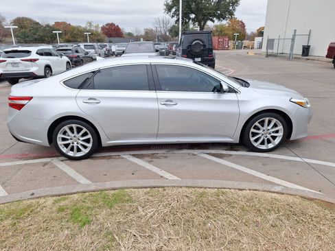 Used 2013 Toyota Avalon Limited image 8