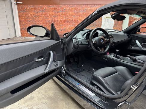 Used 2007 BMW M Roadster image 9