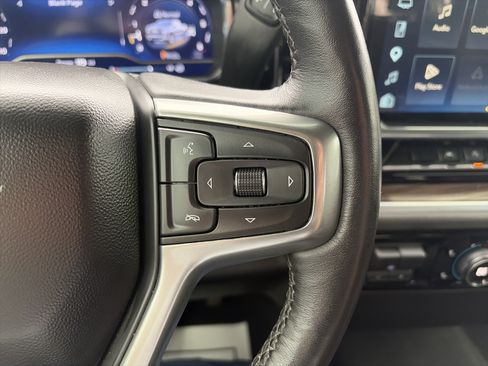 Used 2022 Chevrolet Silverado 1500 RST AWD/4WD image 17