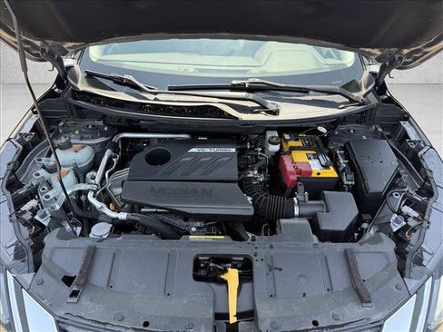 Used 2023 Nissan Rogue SV FWD image 25