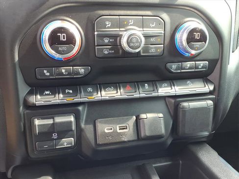 Used 2021 GMC Sierra 1500 SLT w/ SLT Premium Plus Package image 26