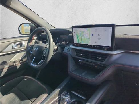 Used 2025 Ford Explorer ST image 27