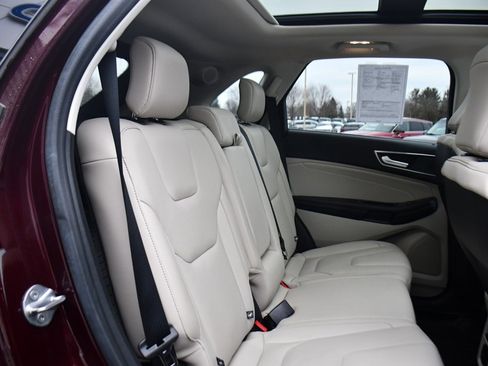 Used 2020 Ford Edge Titanium w/ Equipment Group 301A image 17