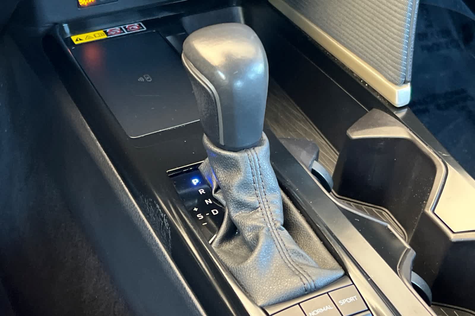 Certified 2025 Toyota Camry SE FWD image 22