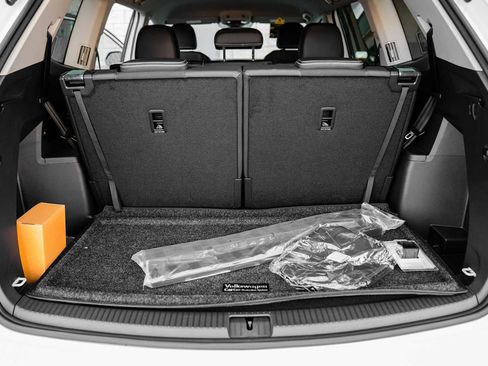 New 2026 Volkswagen Atlas SE image 12