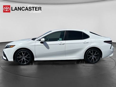 Certified 2024 Toyota Camry SE image 4