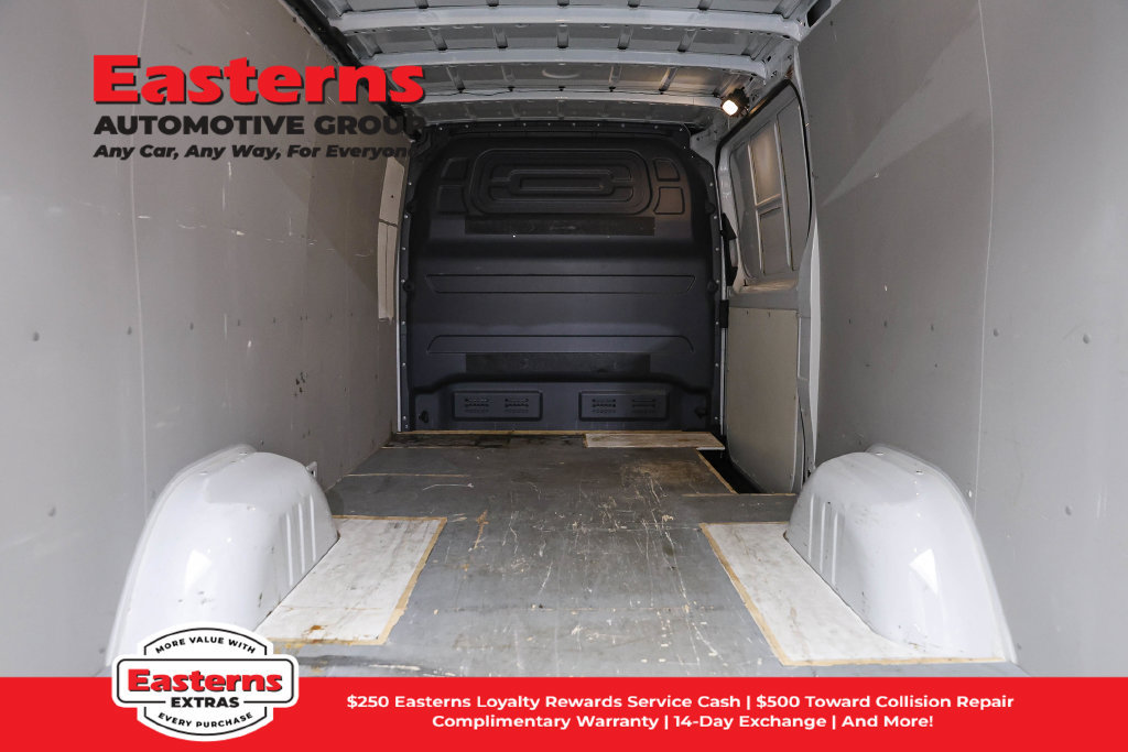 Used 2019 Freightliner Sprinter 2500 RWD image 10