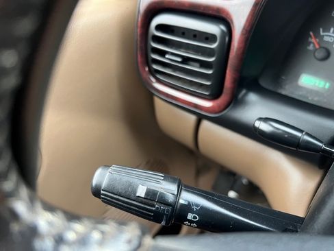 Used 2002 Dodge Ram 2500 Truck SLT image 35