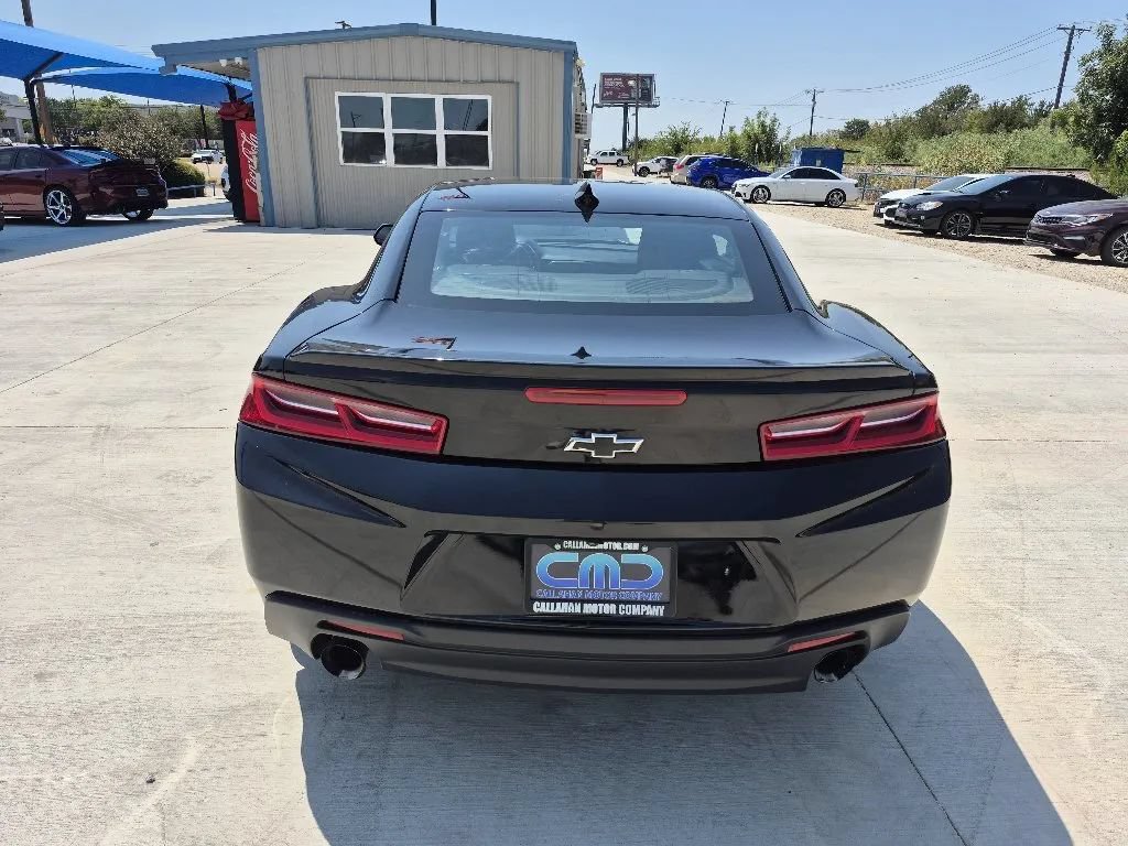 Used 2018 Chevrolet Camaro LT w/ RS Package RWD image 7