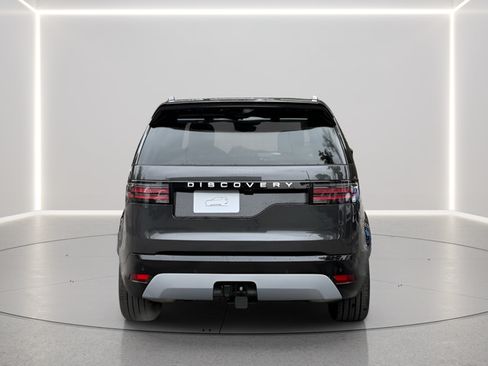 Used 2026 Land Rover Discovery Limited Edition AWD/4WD image 4