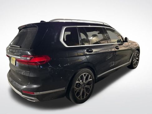 Used 2022 BMW X7 xDrive40i w/ Cold Weather Package image 4