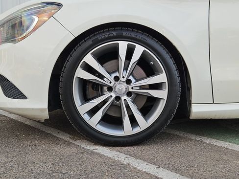 Used 2014 Mercedes-Benz CLA 250 image 23