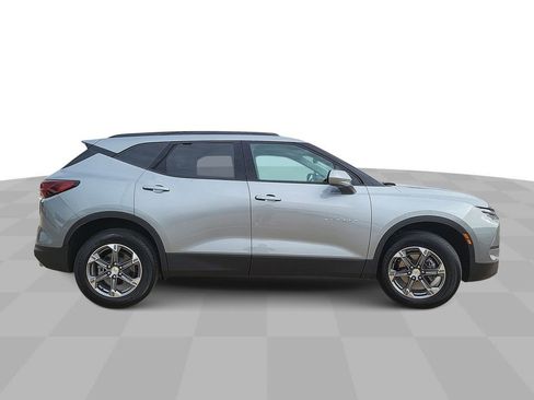 Certified 2024 Chevrolet Blazer LT w/ Convenience Package image 9