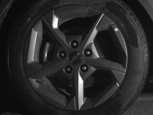 Used 2025 Kia K4 FWD image 14