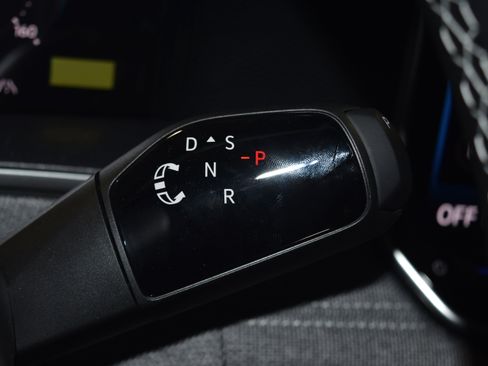 New 2026 Volkswagen Tiguan S image 13