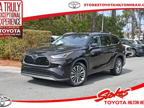 Certified 2021 Toyota Highlander Platinum image 1