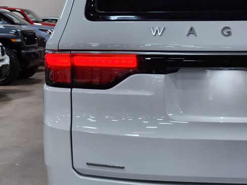 Used 2022 Jeep Wagoneer Series II w/ Premium Group I image 21