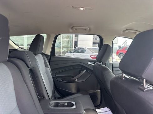 Used 2018 Ford Escape SE image 15