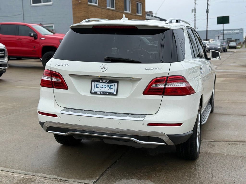 Used 2013 Mercedes-Benz ML 350 BlueTEC 4MATIC image 11