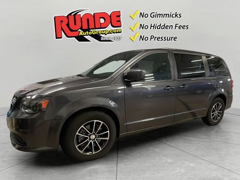 Used 2019 Dodge Grand Caravan GT image 1