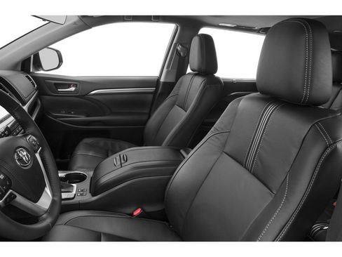 Used 2019 Toyota Highlander XLE FWD image 10