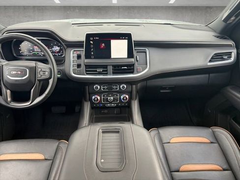 Used 2023 GMC Yukon XL AT4 w/ AT4 Premium Package image 3